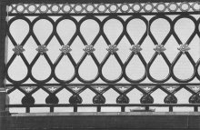 bridge railings (13K)