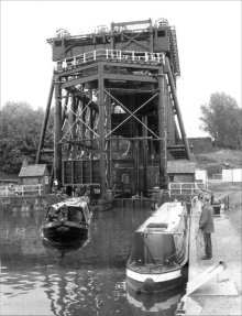 Anderton Lift  (19K)